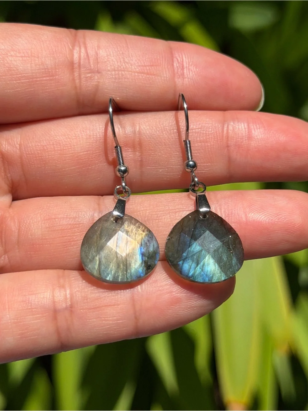 Stainless steel flashy faceted labradorite earrings 2032